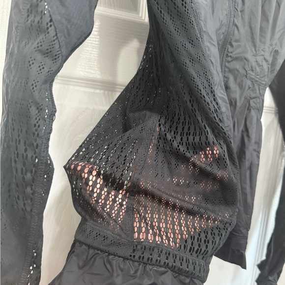 Lululemon Athletica Black Utility Jacket - Picture 2 of 6